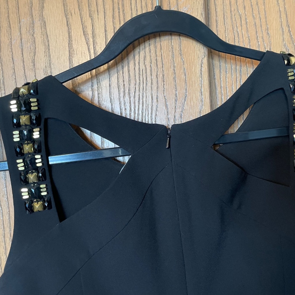 DKNY BLACK SHEATH DRESS SIZE 10 GOLD & BLACK BEADED EMBELLISHED NECKLINE - Picture 6 of 7
